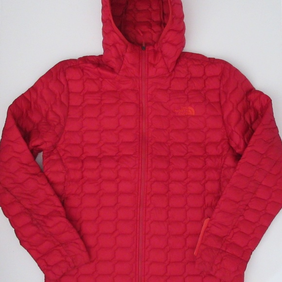 NWT The North Face Red Hooded Thermoball Jacket - Picture 2 of 8